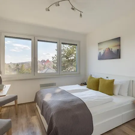 Pauzo Balaton Aparthotel