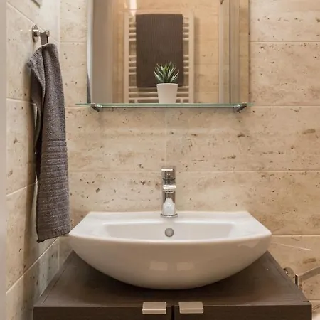 Pauzo Balaton Lejlighedshotel Balatonföldvár