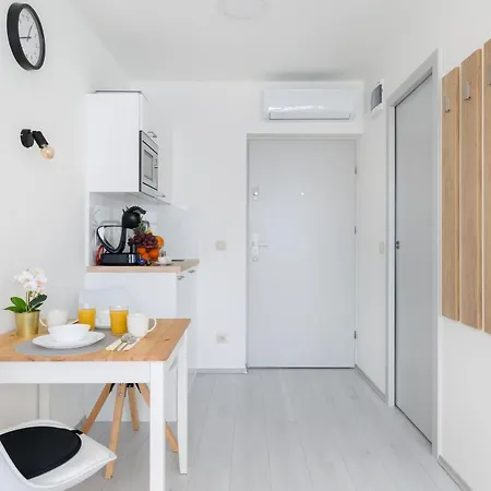 Pauzo Balaton Lejlighedshotel Balatonföldvár