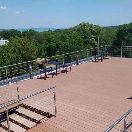 Aparthotel Pauzo Balaton
