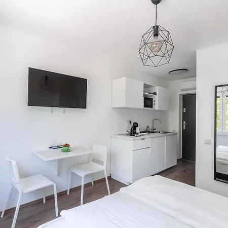 Pauzo Balaton Lejlighedshotel Balatonföldvár