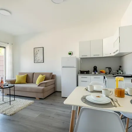 Lejlighedshotel Pauzo Balaton