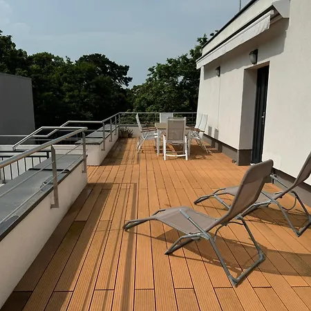 Aparthotel Pauzo Balaton Balatonfoldvar