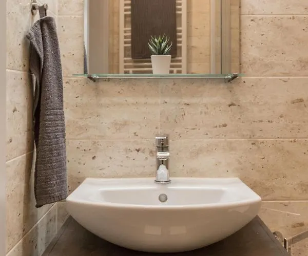 Pauzo Balaton Hotel apartamentowy Balatonföldvár