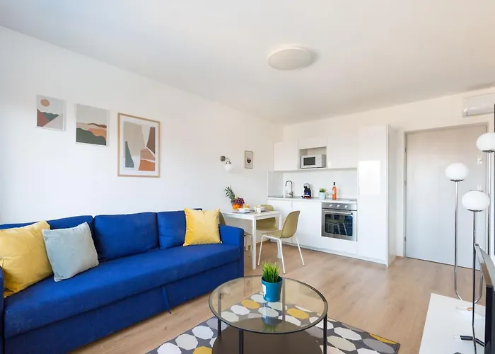 Pauzo Balaton Hotel apartamentowy Balatonföldvár