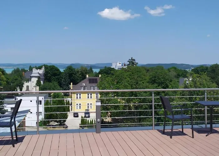 Lägenhetshotell Pauzo Balaton 4*