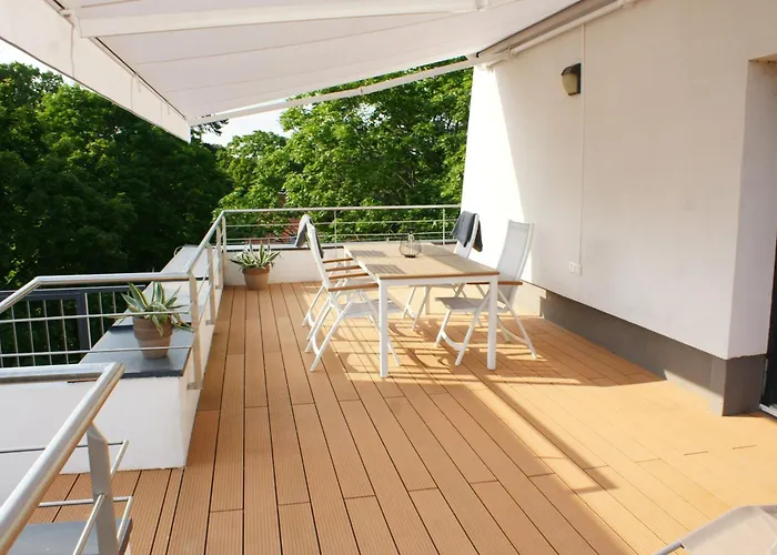 Pauzo Balaton 4* Balatonföldvár